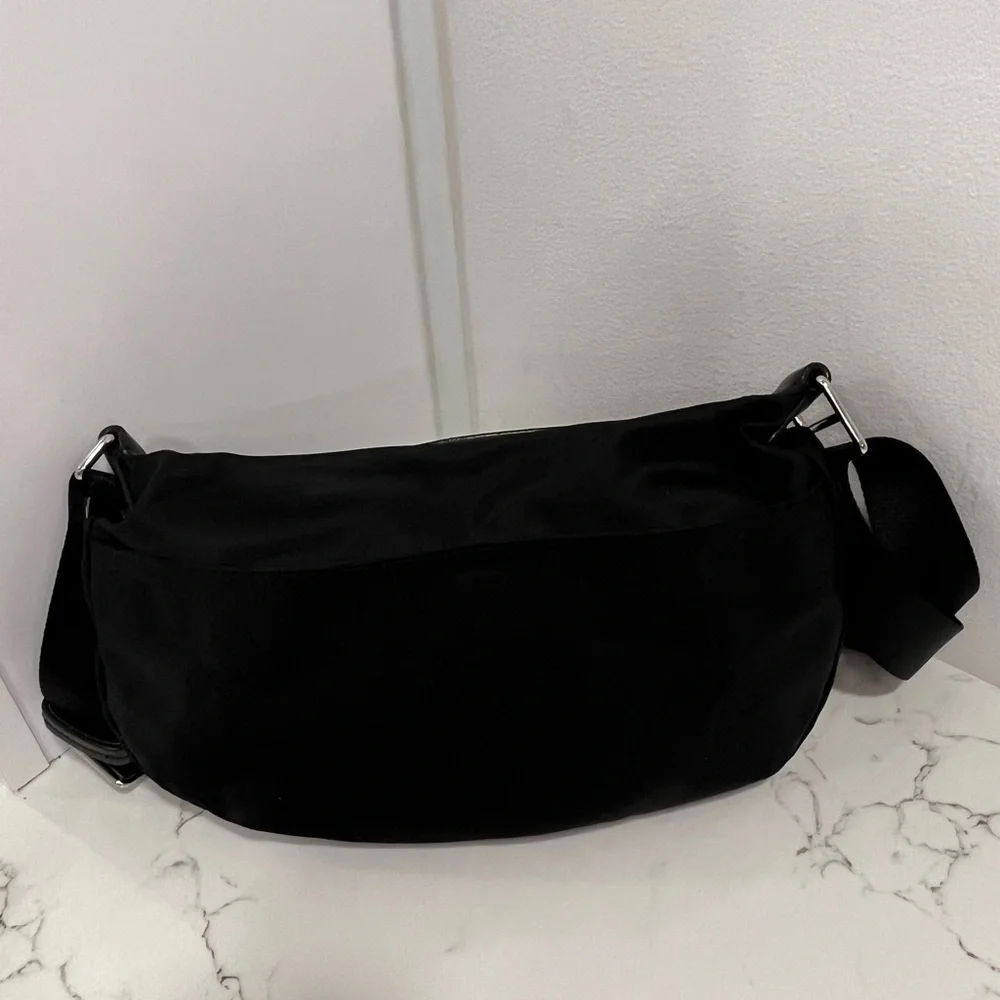 Tumi cross body travel bag - Picture 2 of 12